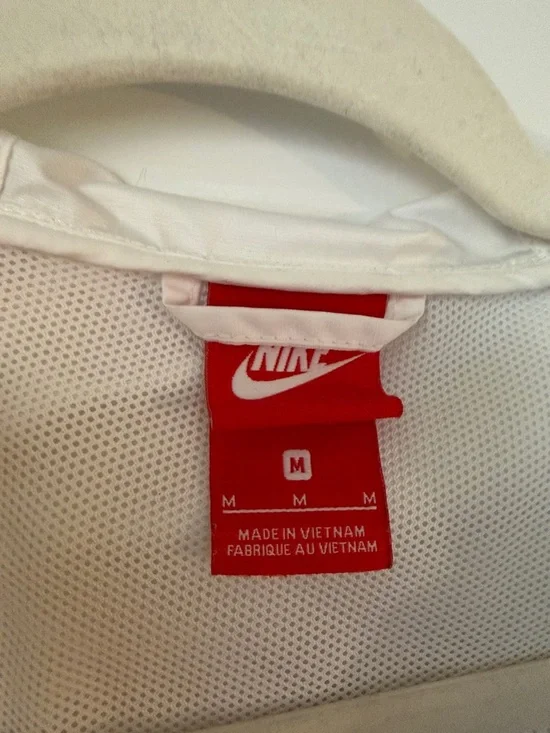 Nike Black and White Women’s Hooded Bomber Jacket - Picture 2 of 7